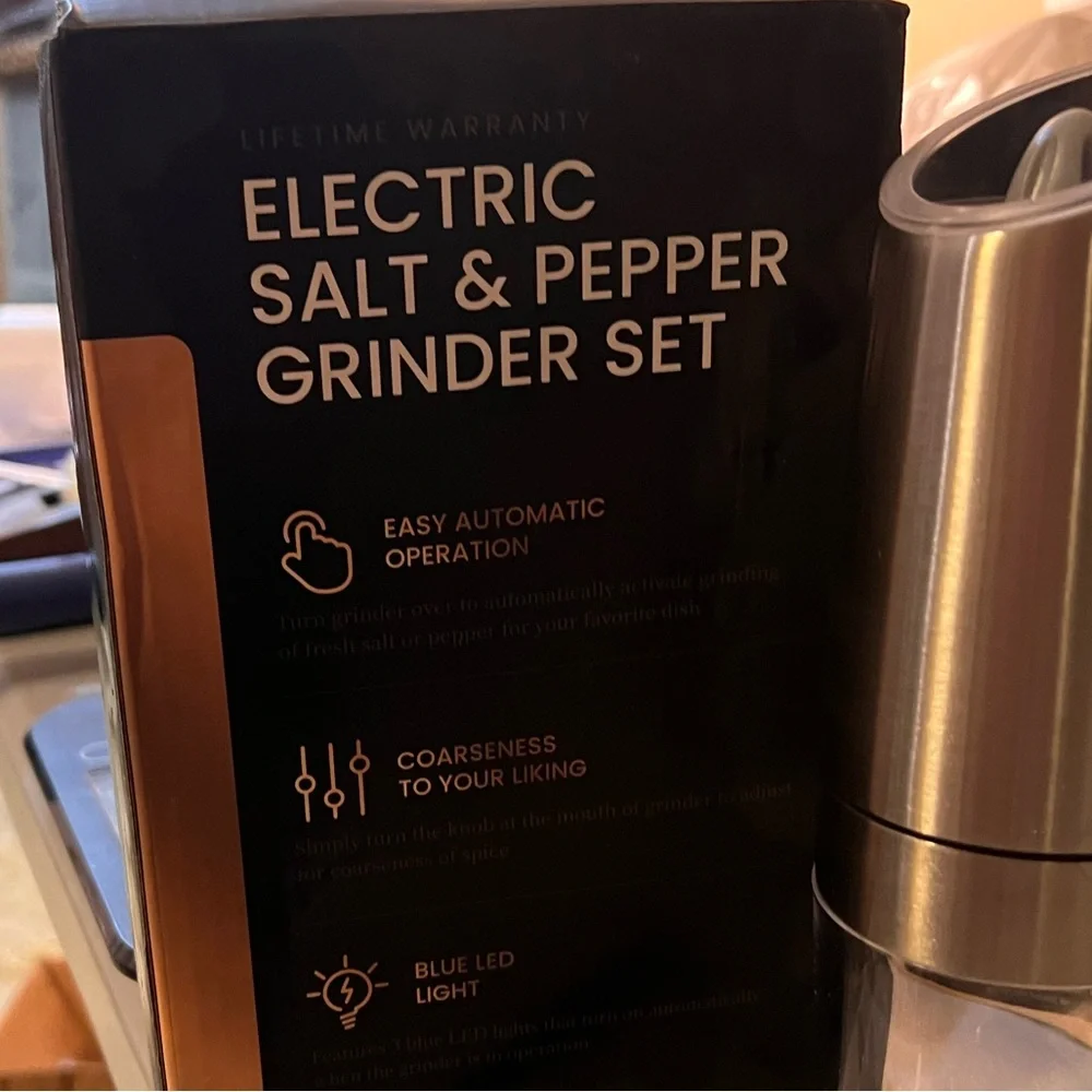 Automatic Gravity Salt & Pepper Grinders | Stainless Steel Pair | LED Light